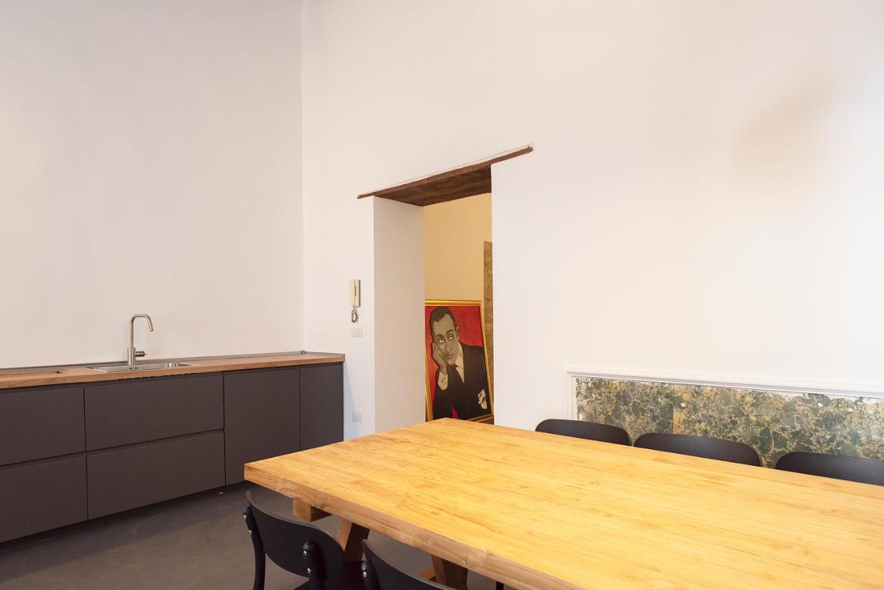 "Leoapartment" - Historic City Center District Napels Buitenkant foto